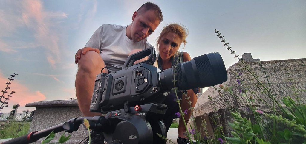 21 – Režisérka a kameraman - z natáčania filmu, autor: Silvia Košťová (RTVS, Košice) 