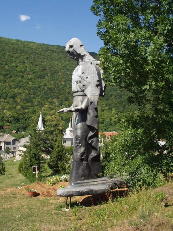 Obec Haj cintorín. anjel z filmu. foto KPÚ Košice 