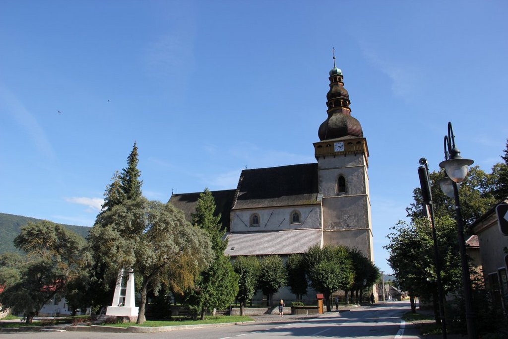 20 – Štítnik, ev. a.v. kostol – exteriérový pohľad zo severu. Foto: A. Tuhárska, PÚ SR, 2020