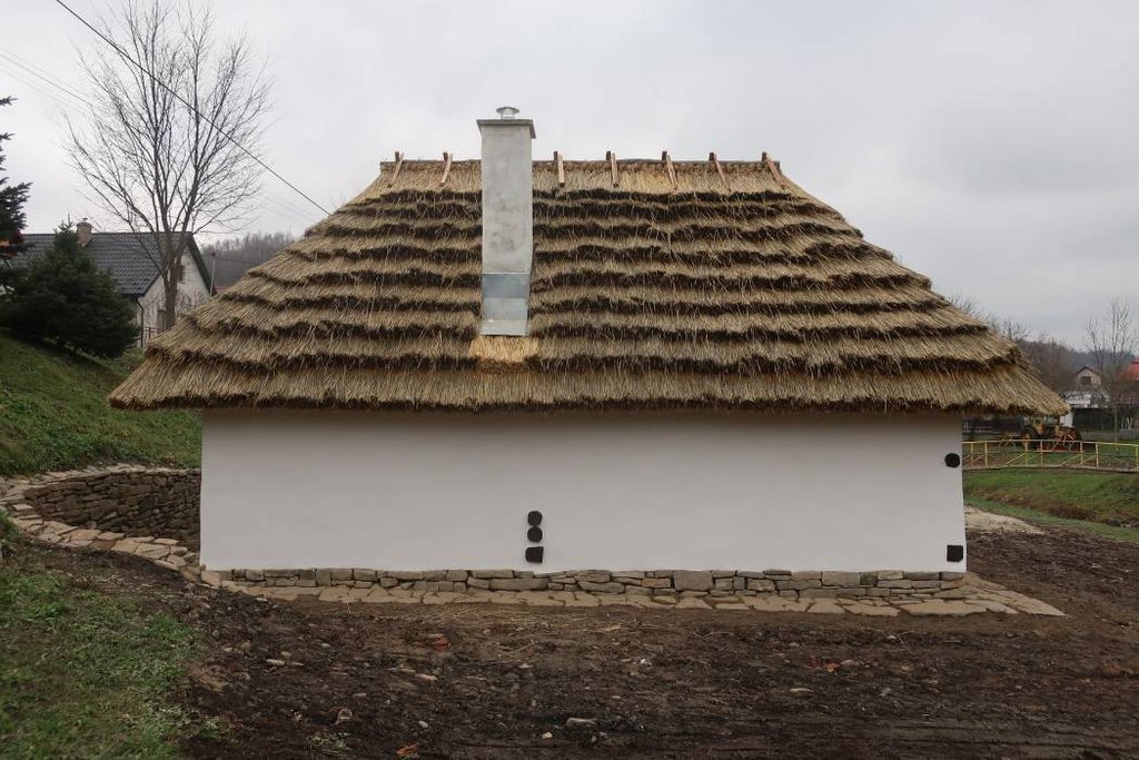 09 – Južný pohľad na dom ľudový po obnove na fotografii z novembra 2020, zdroj: Archív KPÚ Prešov