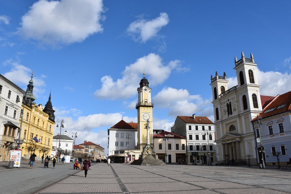 10 - Banská Bystrica – hlavné námestie, jadro pamiatkovej rezervácie. Foto: Pamiatkový úrad SR, projekt Digitálny pamiatkový fond 