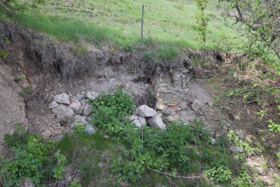18 – zvyšky murív suterénu a časti prízemia zaniknutého hostinca „Na Vozarovom“, Banská Štiavnica