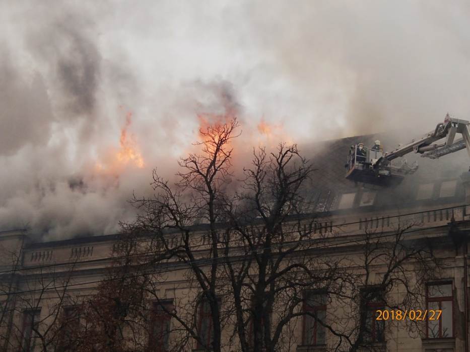 09 – Železničné riaditeľstvo, požiar strechy dňa 27.2.2018, foto: Z. Strnková