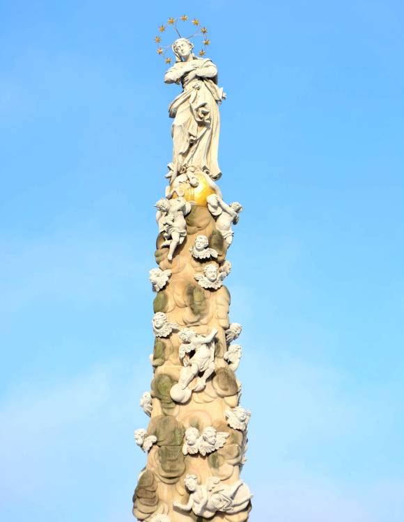 07 – Košická Immaculata – hlavný stĺp súsošia (detail), foto: J. Gembický, KPÚ Košice