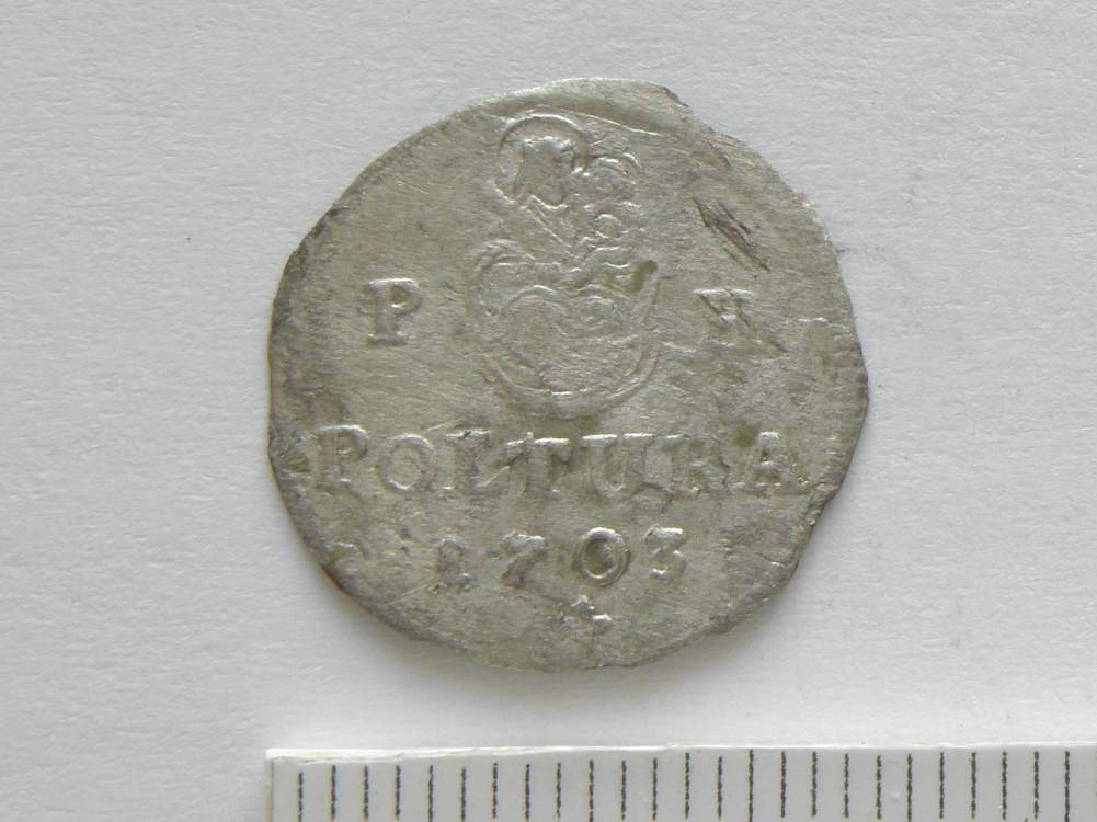 07 – Reverz mince z roku 1703. Foto M. Sládok