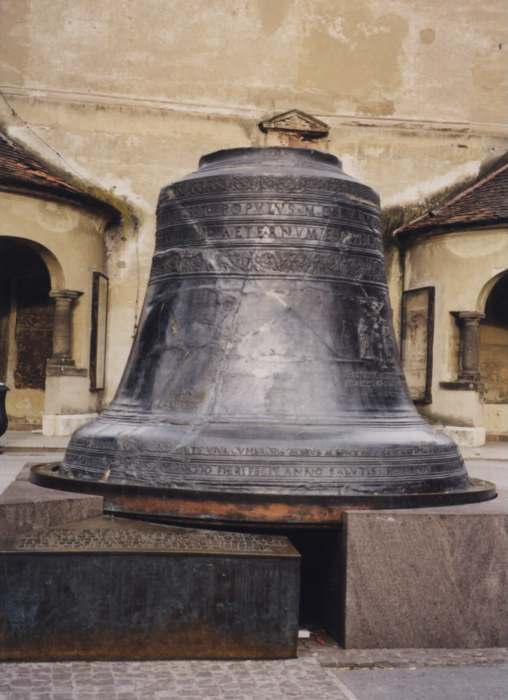 06 – zvon sv. Urban z r. 1557, Košice, autor J. Gembický, KPÚ Košice (2000)