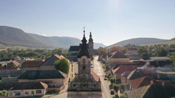 Štítnik, rím. kat. kostol v kontexte mesta, foto: firma LUMINEX s.r.o., Brezovica nad Torysou