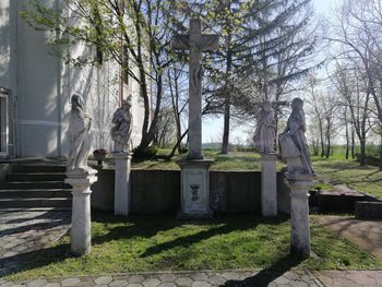 Súsošie Ukrižovania v obci Nový Život, čelná západná strana, súčasný stav, zdroj: Pamiatkový úrad SR (foto: Z. Bokorová)