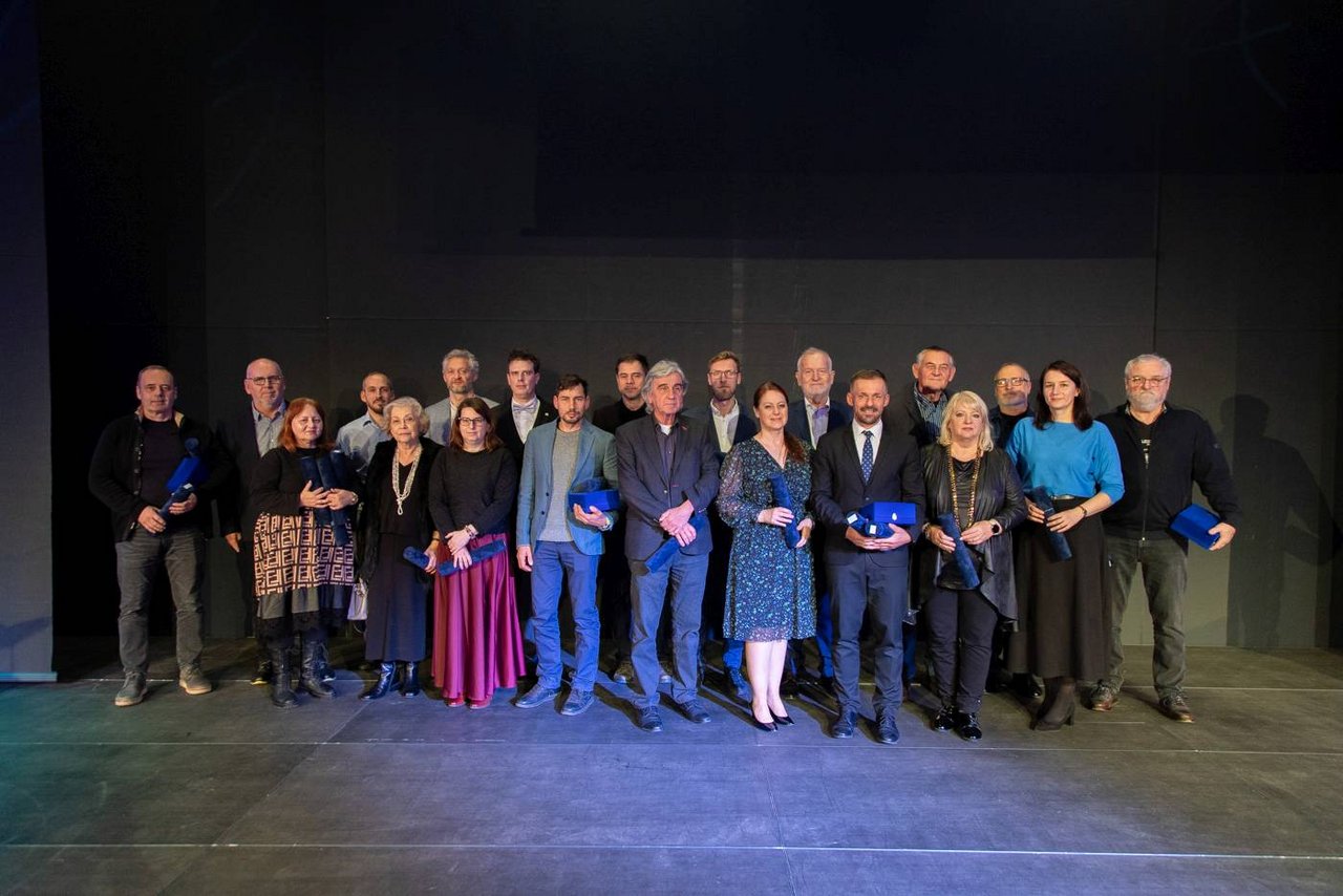 Reprezentanti projektov ocenených Výročnou cenou časopisu Pamiatky a múzeá za rok 2024, 19. november 2025, Zimná jazdiareň Bratislavského hradu, foto: J. Šipöcz (PÚSR)