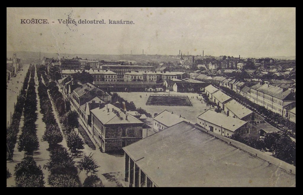 Veľké delostrelecké kasárne v Košiciach okolo r. 1930, zdroj: dig. archív KPÚ Košice