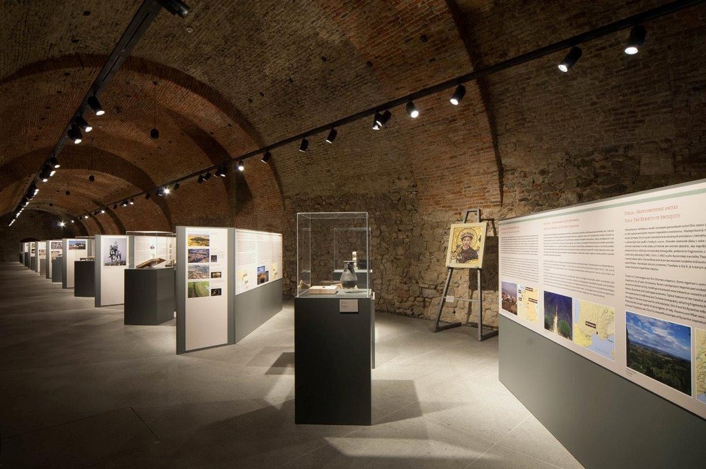 Výstava - Dedičstvo Karola Veľkého, Bratislavský hrad, 17.6.-16.10. 2016