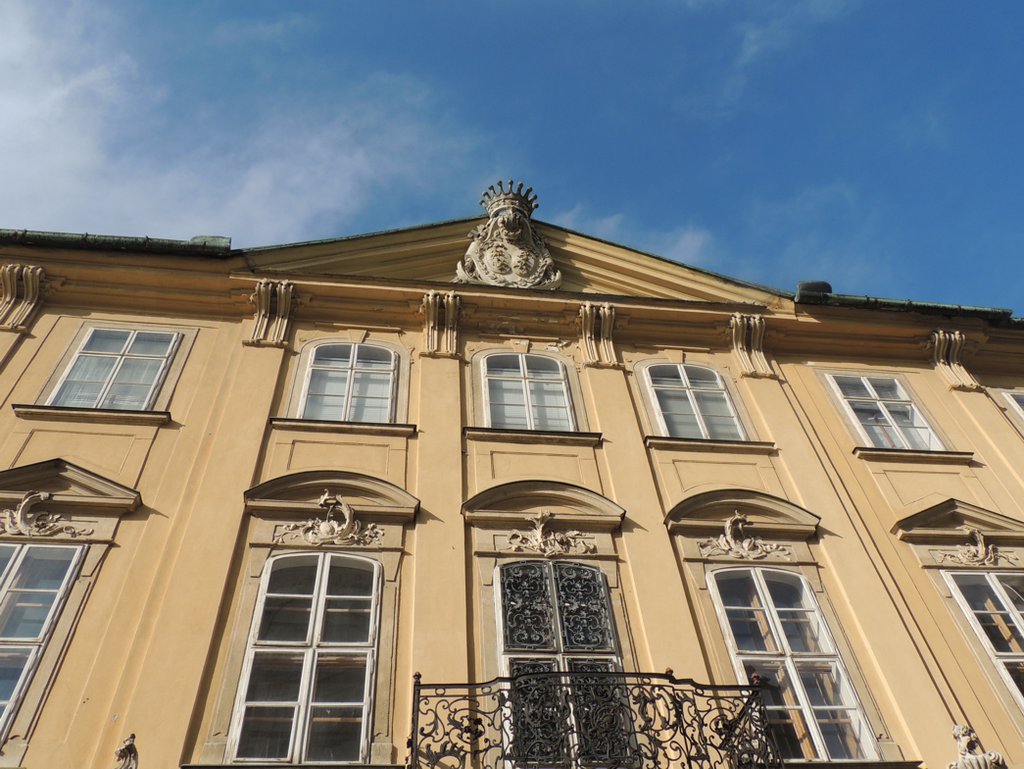 Mirbachov palác v Bratislave, stav fasády pred reštaurovaním
