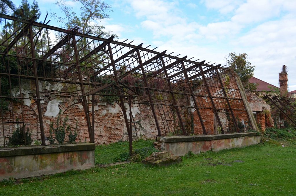 Malý park v Stupava pred obnovou, foto: KPÚ Bratislava