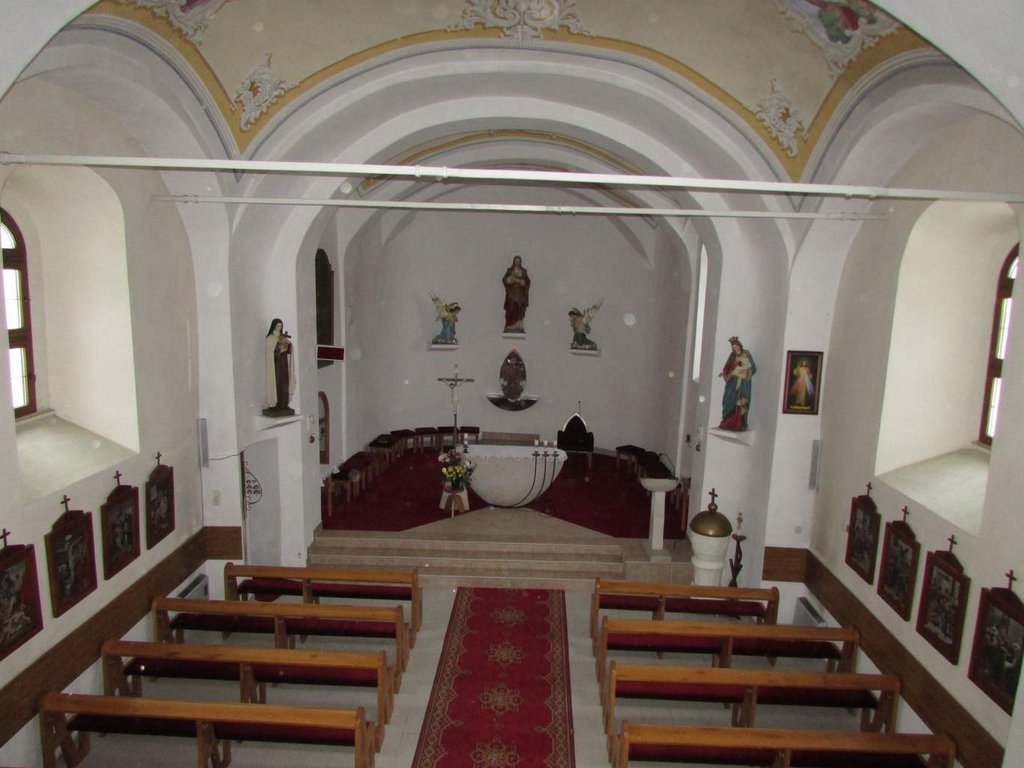 16 Interiér kostola (západný pohľad) na fotografii z roku 2017, zdroj: Archív KPÚ Prešov