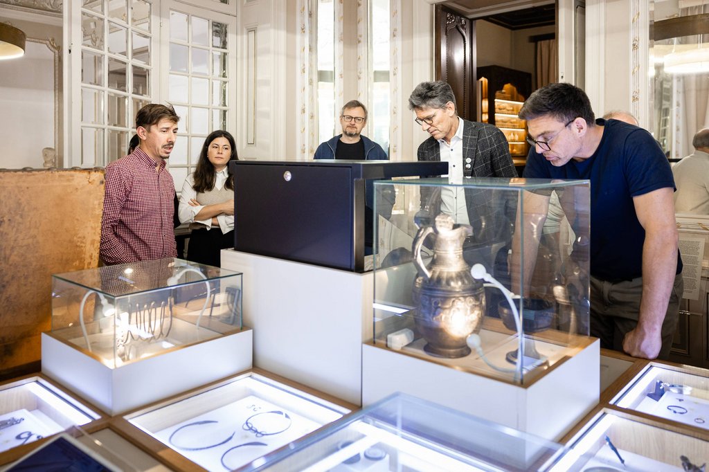 Súčasťou workshopu bola aj prehliadka expozície v Múzeu Georgeho Severeana, zdroj: Institutul Național al Patrimoniului