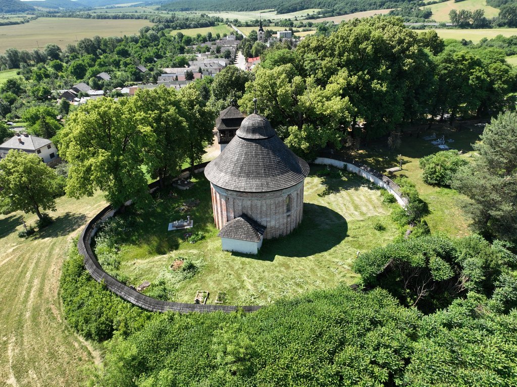 Rotunda v Šiveticiach. Zdroj: PÚ SR (Foto: P. Brunčák)