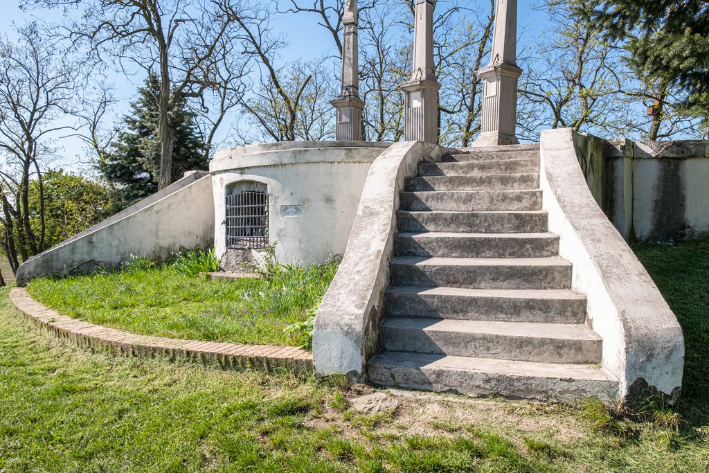 Severný pohľad na terasu a schodisko, 2023, zdroj: PÚ SR (foto: S. Okkel)