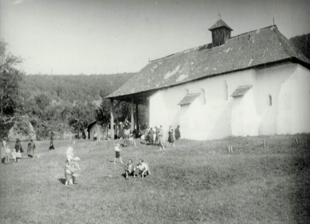 Rakovnica-kostol_01.jpg Rakovnica-kostol_01.jpg