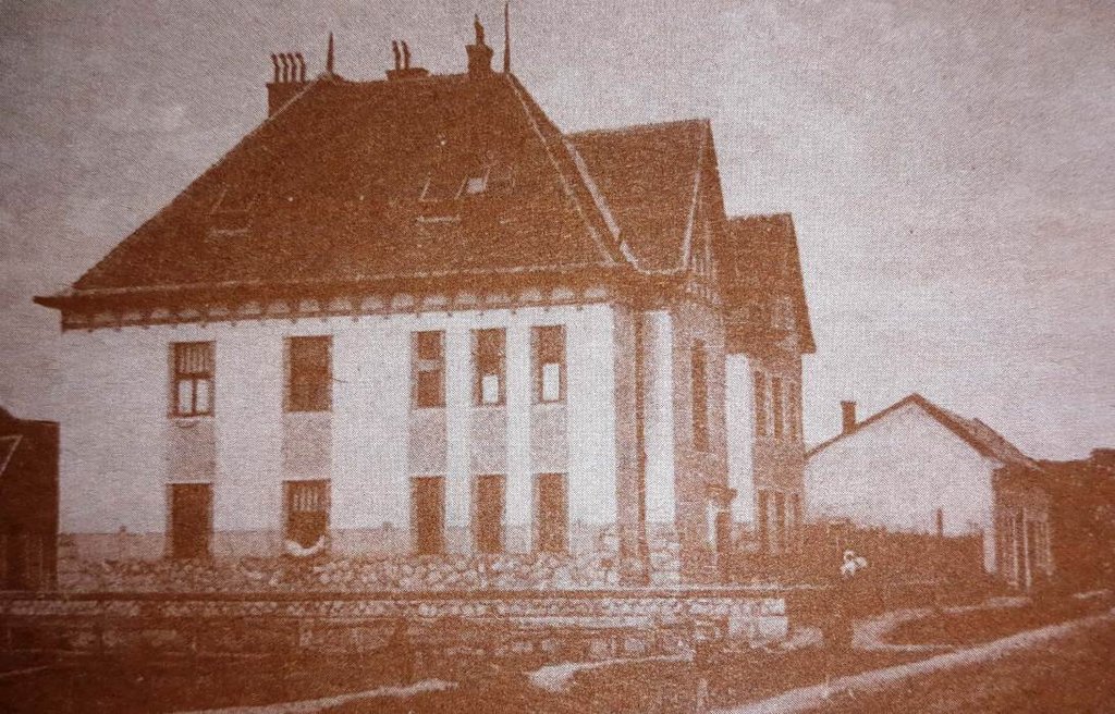 02 Areál okresného súdu na dobovej fotografii z roku 1929, zdroj: wikipedia.org