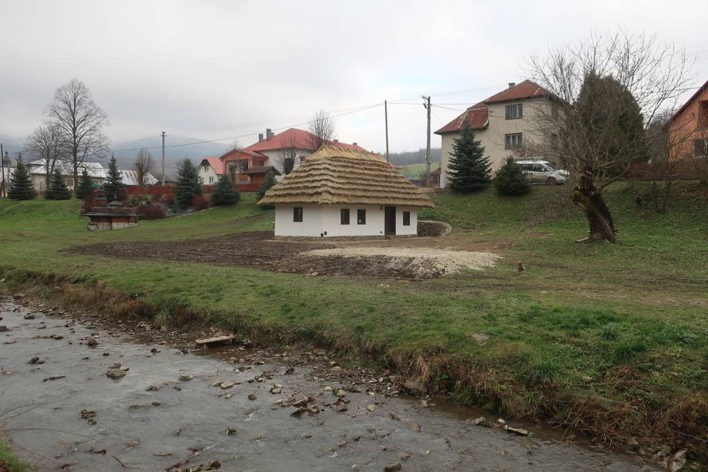07 – Diaľkový JZ pohľad na dom ľudový po obnove na fotografii z novembra 2020, zdroj: Archív KPÚ Prešov