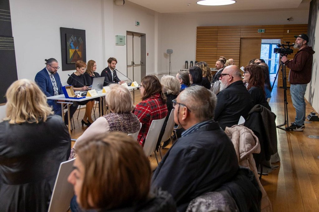 Na tlačovej konferencii v predsálí Zimnej jazdiarne boli verejnosti predstavení laureáti ocenení Výročnou cenou časopisu Pamiatky a múzeá za rok 2024, foto: J. Šipöcz (PÚSR)