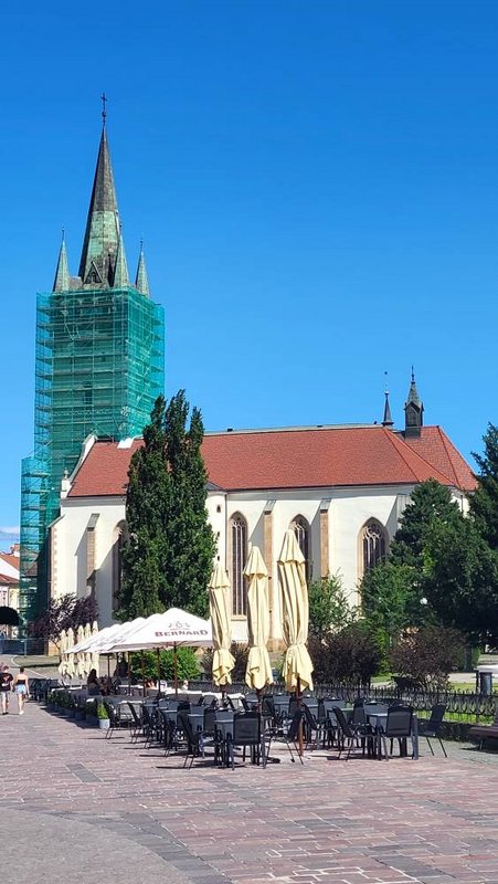 4. Prešov, farský Kostol sv. Mikuláša (Konkatedrála) – južný pohľad, zdroj: KPÚ Prešov, foto: Ľ. Suchý, 21. 7. 2026) 4. Prešov, farský Kostol sv. Mikuláša (Konkatedrála) – južný pohľad, zdroj: KPÚ Prešov, foto: Ľ. Suchý, 21. 7. 2026)