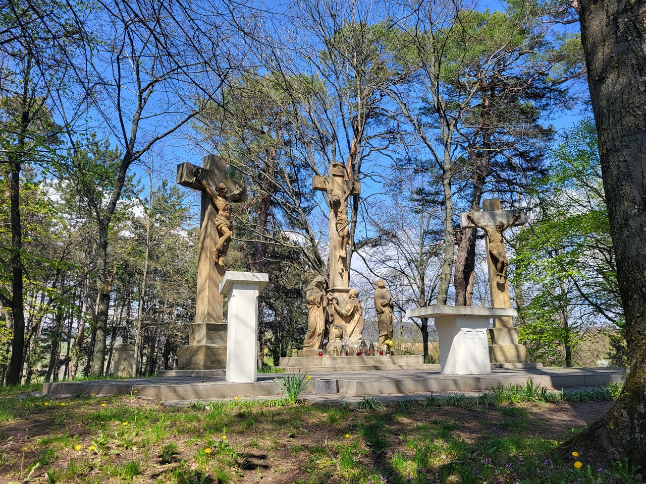 Golgota s nevhodnými doplnkami, zdroj: PÚ SR (foto: P. Koprivňanská), 2023