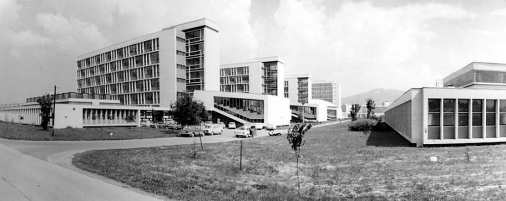 05 – historická fotografia - pohlad na atypické posluchárne, zdroj: archív KPÚ Nitra