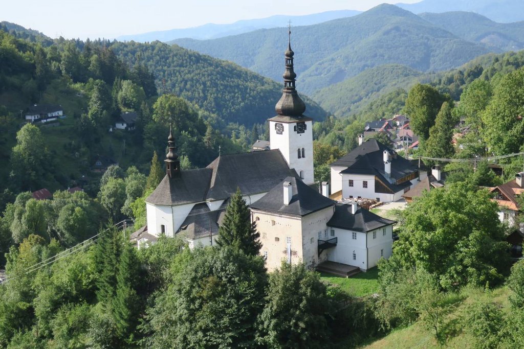 Špania Dolina, Farský kostol Premenenia Pána – pohľad s haldy Maximilián