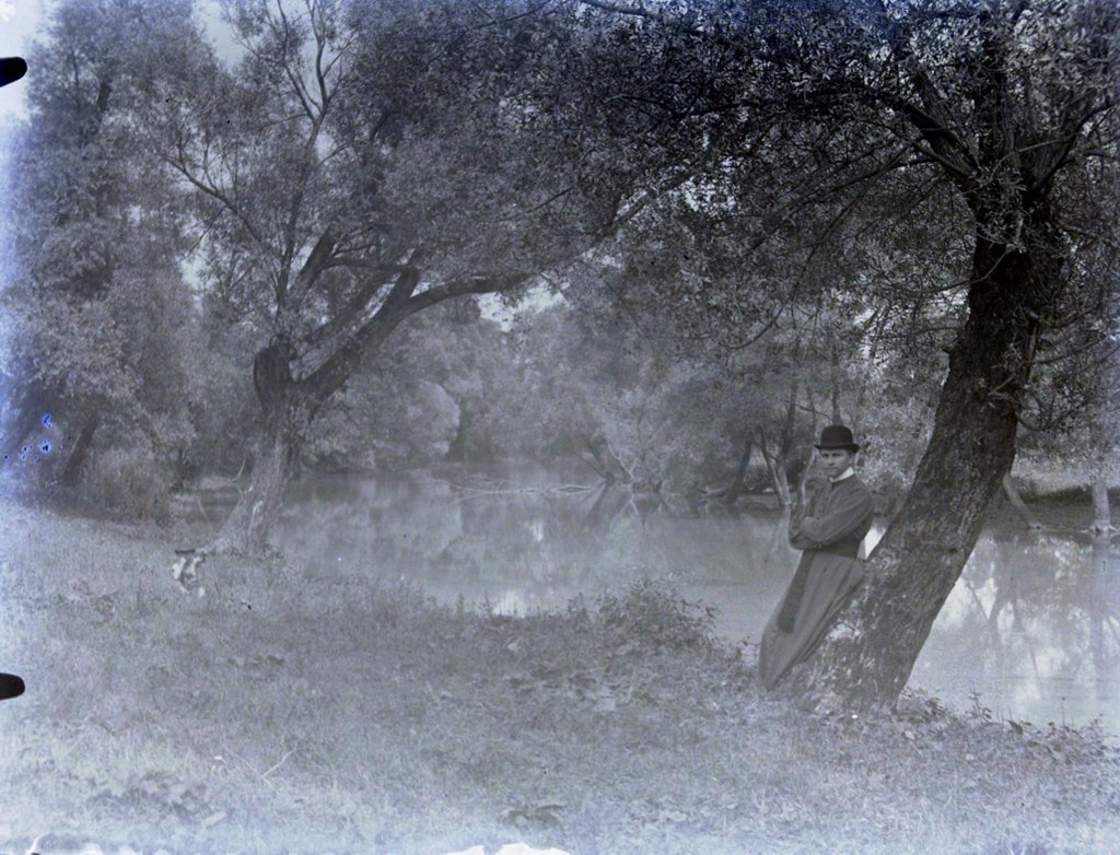 Béla Petrik, farár, fotograf - autoportrét