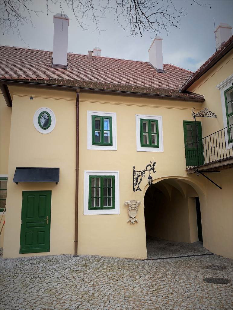 Kaštieľ v Modre - stav po obnove, foto: archív KPÚ BA