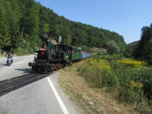 016 – S parnou lokomotívou Katkou a s vozňami v akcii, foto J. Gembický