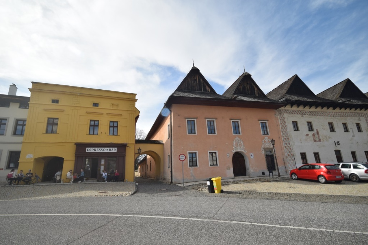 021 – Spišská Sobota, filmová ulička z Adama Šangalu aj Tisícročnej včely. foto T.Galierik