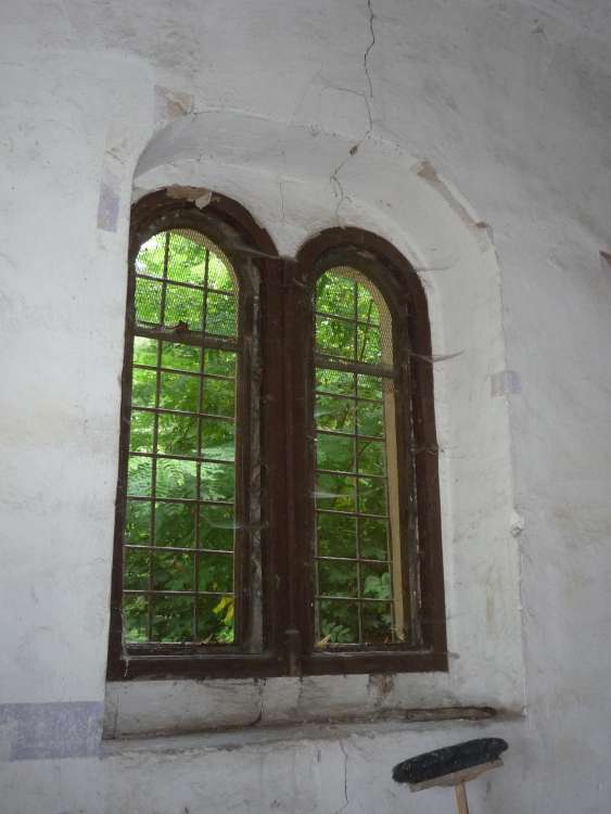 04 –  Interiér kaplnky pred obnovou