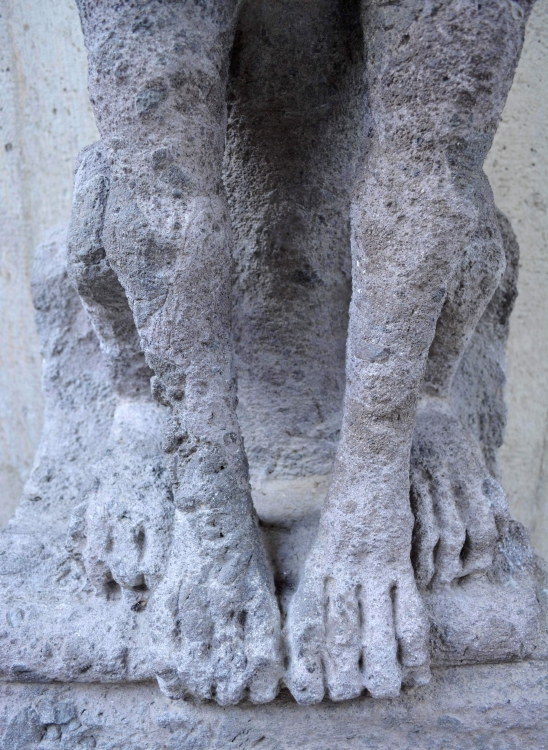 015 – Dolná brána: artefakty lapidária, autor J. Gembický, KPÚ Košice (2014)