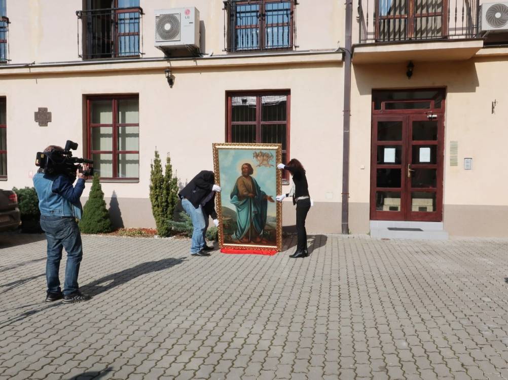 06 – Rožňava, rím. kat. biskupstvo – tlačovka k navráteniu obrazu; foto D. Gdovinová, KPÚ Košice, prac. Rožňava, 2021