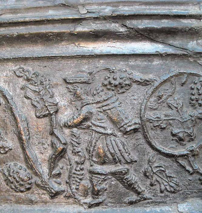 07 – zvon sv. Urban z r. 1557, Košice – detail motívu vinohradníka, autor J. Gembický, KPÚ Košice (2009)