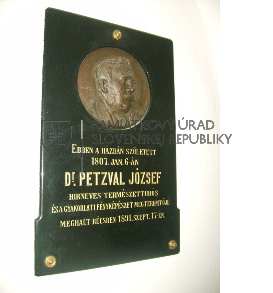 Identifikačná fotografia